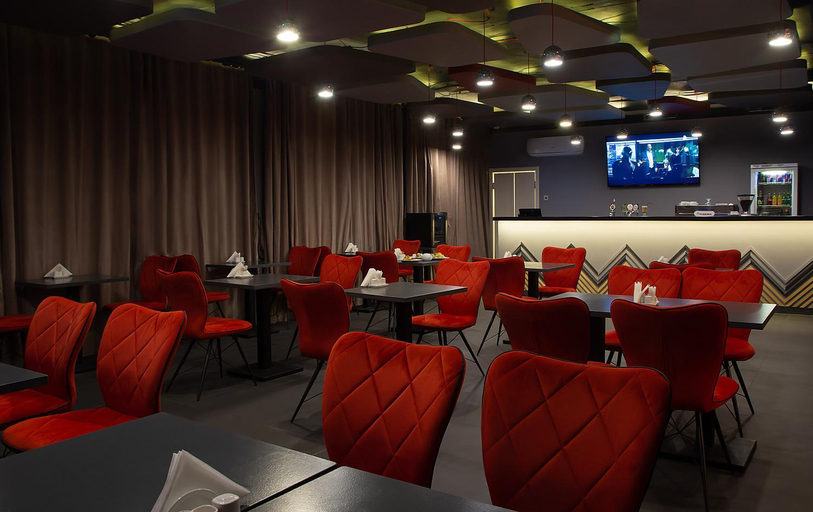 Food & Drinks 3, Minima Hotel Vodny Stadion, North-Western