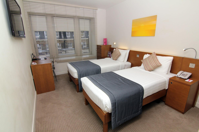 Bedroom 2, The Memoir Club, London