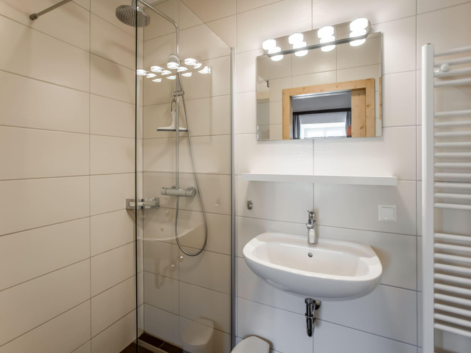 Bathroom 3, Holiday home in Obervellach near ski area, Spittal an der Drau