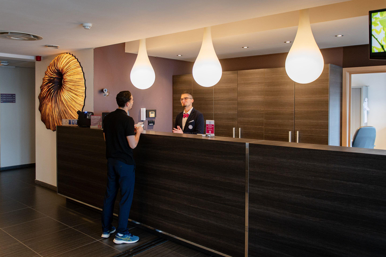 Public Area 5, Hotel-Restaurant Horizon Ath-Lessines, Hainaut