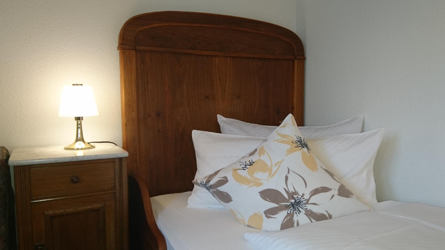Bedroom 3, Pension Landhaus Fischer, Südwestpfalz
