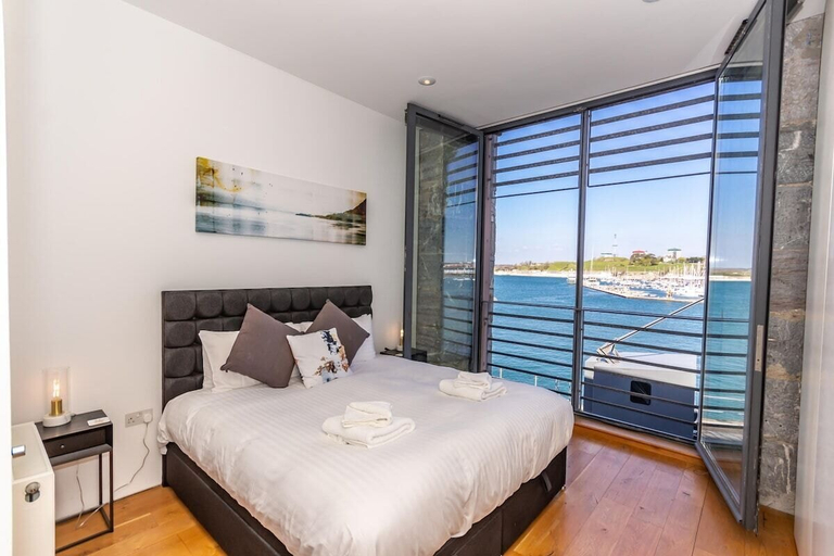 Bedroom 3, 1 Bed- Pureserviced 42 Brewhouse, Plymouth