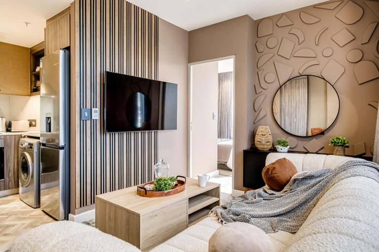 Room 5, Mountain View Cape Town Apt City Suite 1614, City of Cape Town