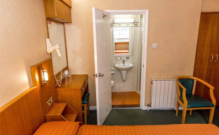Bedroom 3, The Beverley House Hotel                                                                         , London