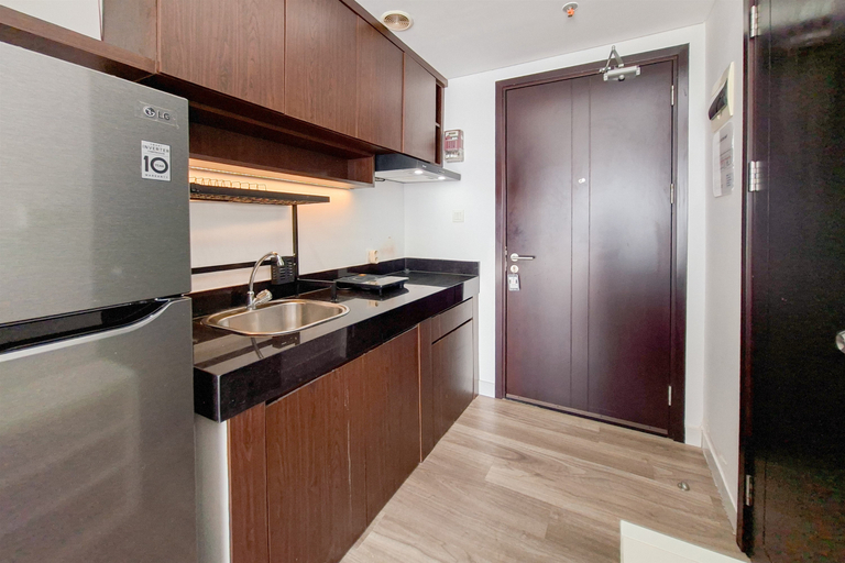 Others 4, Comfy Rustic Studio Apartment at Casa De Parco By Travelio, Tangerang