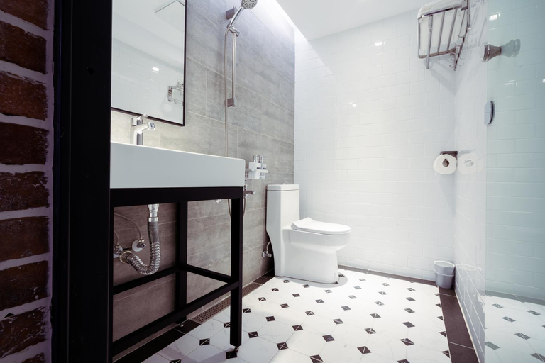 Bathroom 4, A.R.T., Kaohsiung