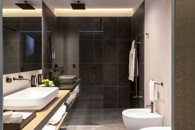 Bathroom 5, Hotel Olangerhof, Bolzano