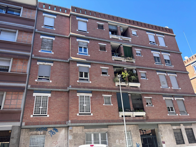 Exterior & Views 2, RHome 34, Rome