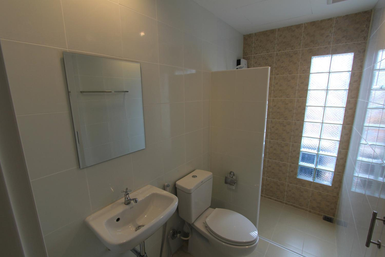 Bathroom 2, NangrongHotel, Nang Rong