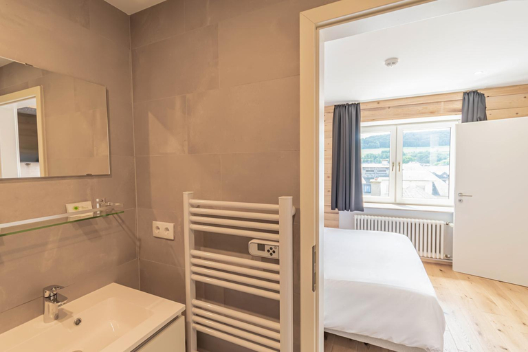 Bedroom 3, Esplanade Hotel, Diekirch