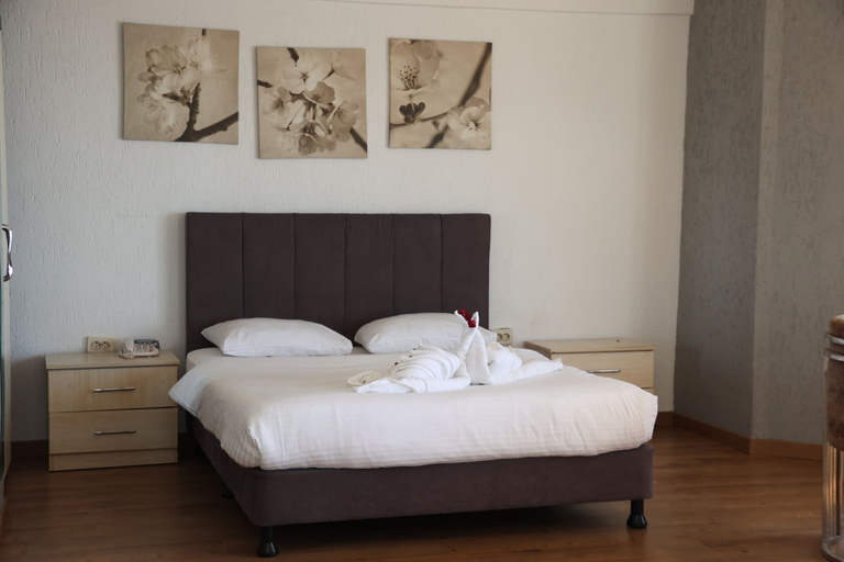 Bedroom 5, Grand Koru Otel Beach, Çınarcık