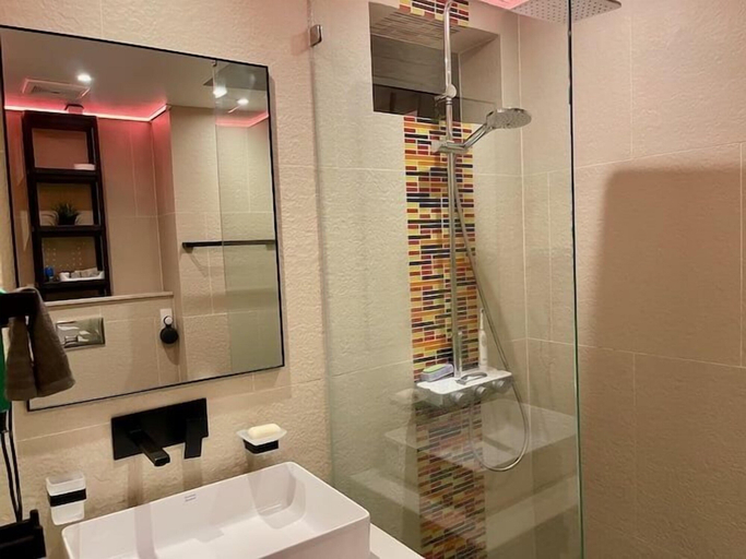 Bathroom 4, Beautiful Sea View Full Smart House 3BR, Pulau Phuket