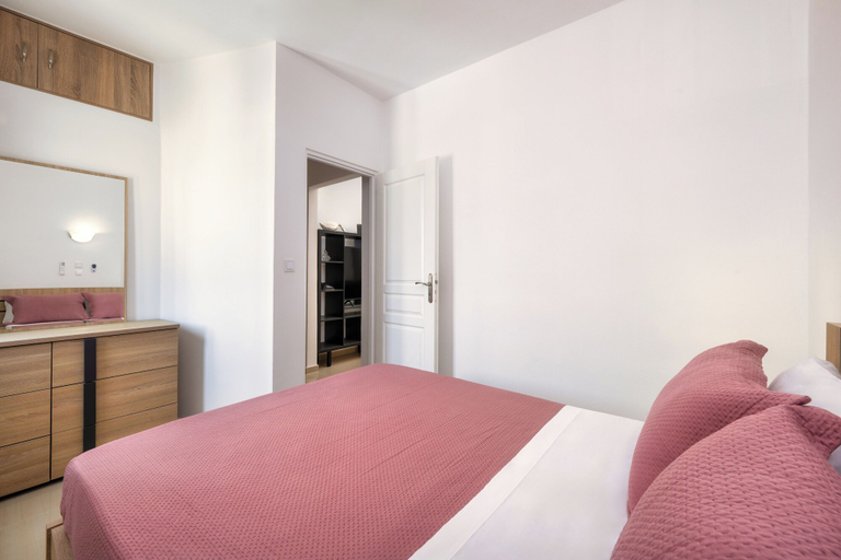 Bedroom 3, Santorinn Suites, South Aegean