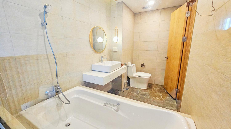 Bathroom 3, FLC SEA TOWER QUY NHON 44 Võ Thi Yến ban cong view bien, Qui Nhơn