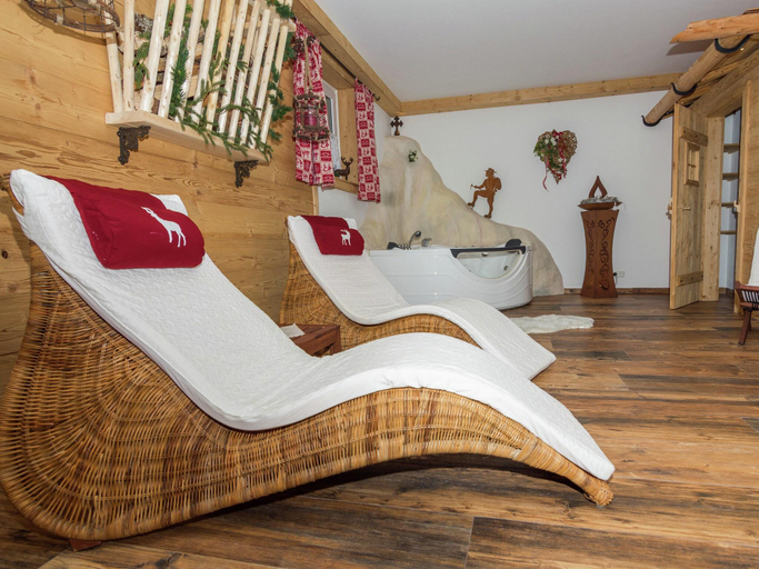 Others 4, Stylish Apartment in Feldwies, Traunstein