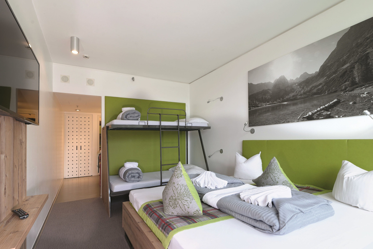 Bedroom 3, DORMERO BeHo Zugspitze, Reutte