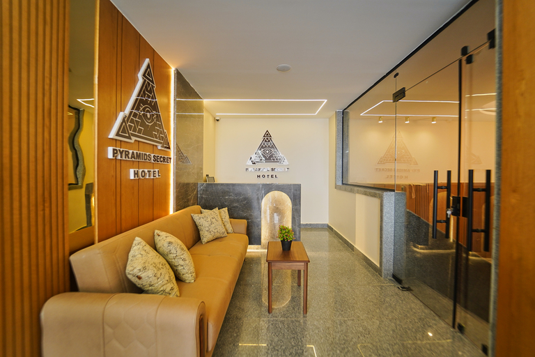 Lobby 5, Pyramids Secret Hotel, Al-'Umraniyah