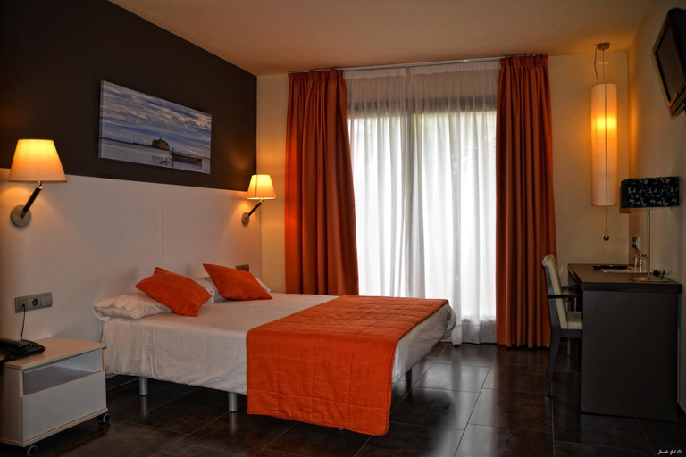 Bedroom 3, Hotel Restaurant Can Batiste, Tarragona