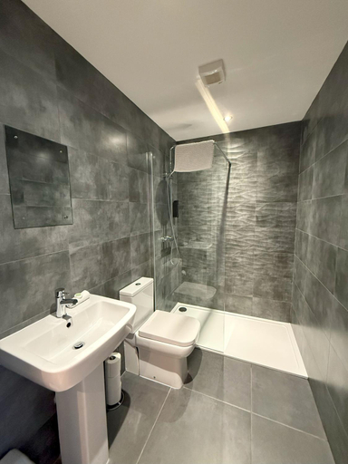 Bathroom 3, Coastal Plaza, Lancashire
