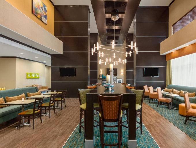 Food & Drinks 5, Hampton Inn & Suites Houston/Pasadena, Houston