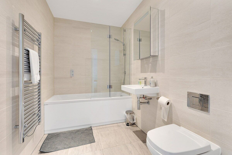 Bathroom 4, Luxury 3 bed Apartment Mount Wise Plymouth Parking, Plymouth
