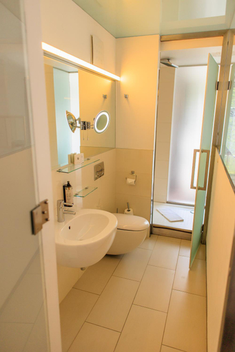 Bathroom 4, Hotel Villa Necas Zilina, Žilina