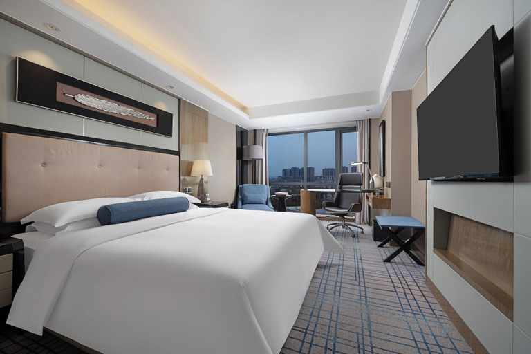 Bedroom 3, Pullman Shanghai Jing'an, Shanghai