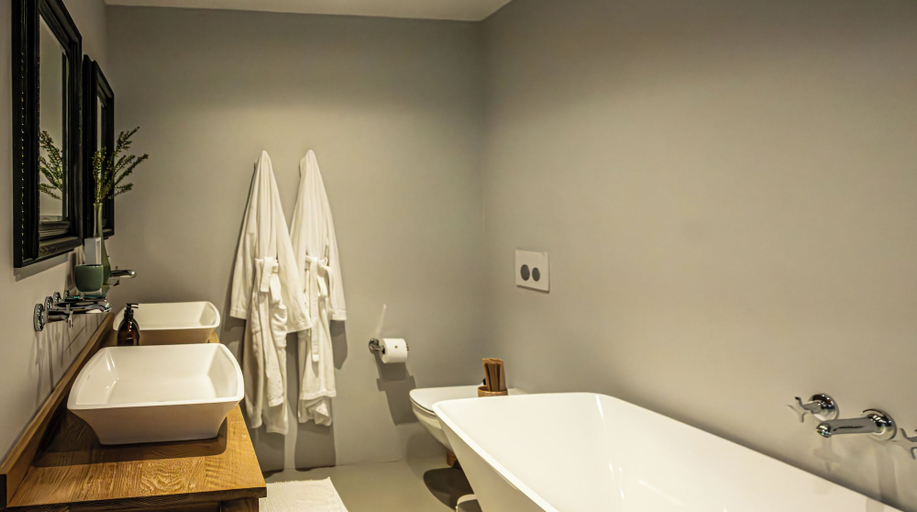 Bathroom 3, Farm Keerweer, Cape Winelands
