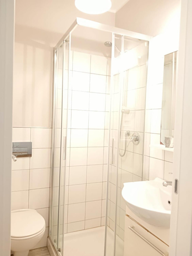 Bathroom 2, Hotel Petit, Teramo