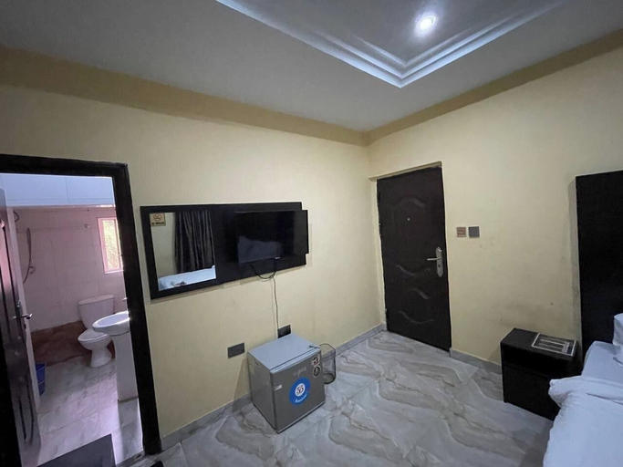 Bedroom 3, suite 104, Enugu North