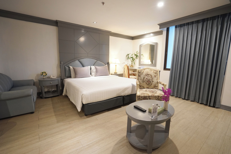 Bedroom 9