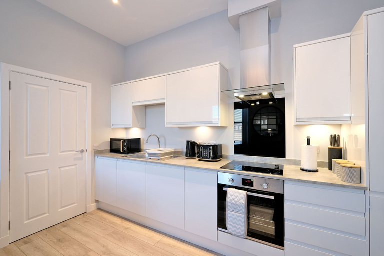 Others 4, Modern City Centre Apartment in Aberdeen, Aberdeen