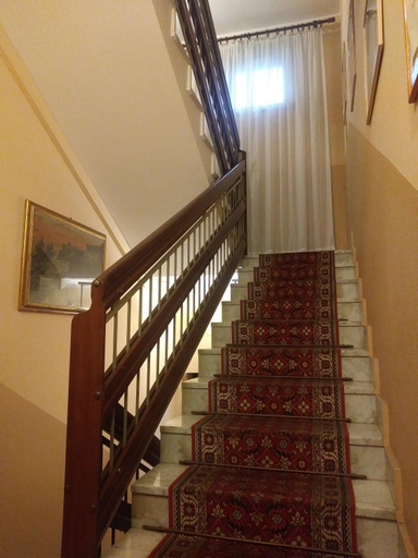 Others 4, Hotel Due Fontane, Lodi