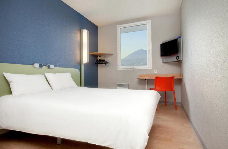 Bedroom 3, ibis budget Clermont Ferrand Nord Riom, Puy-de-Dôme