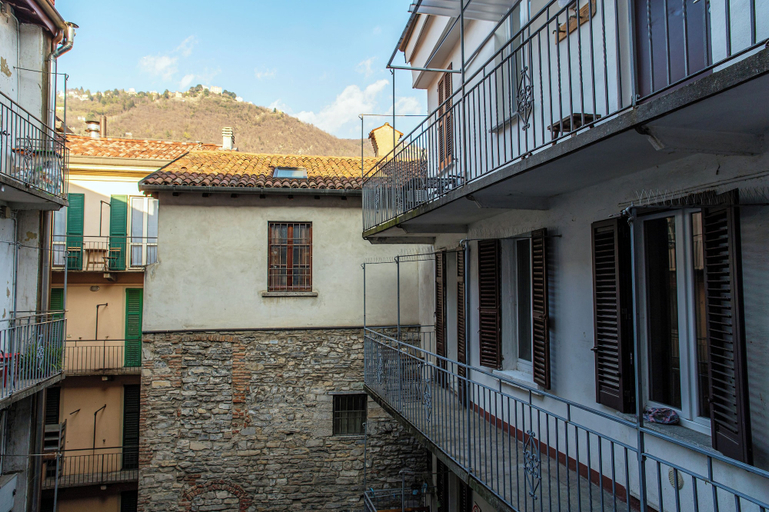 Exterior & Views 2, Vitani7, Como