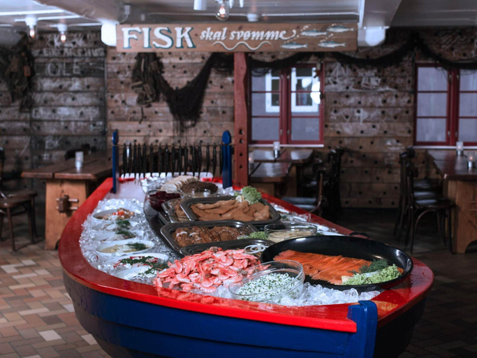 Food & Drinks 5, 6 Person Holiday Home in Allinge, Bornholm