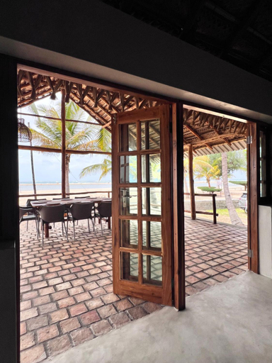 Others 5, Villa Palmeira, Jangamo