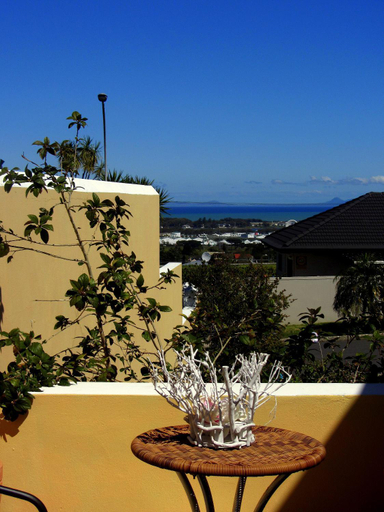 Others 5, a Vue Guesthouse, City of Cape Town