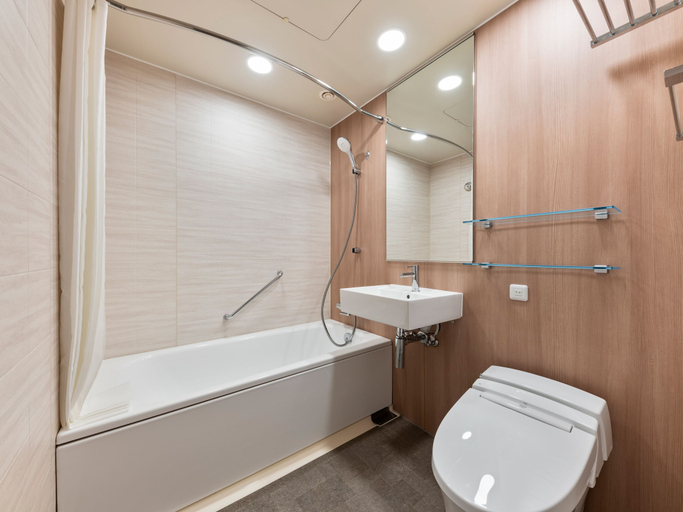 Bathroom 5, Mitsui Garden Hotel Sendai, Sendai