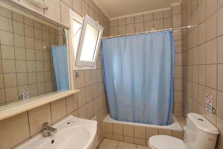 Bathroom 5, Eri Beach & Village, Crete