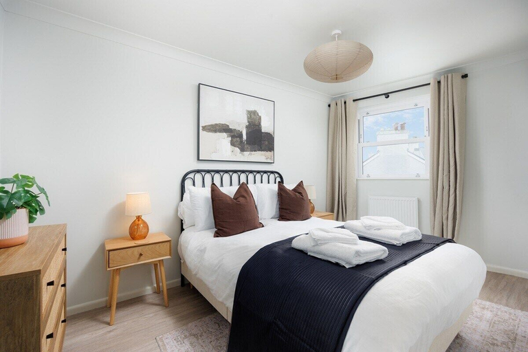 Others 3, Luxury Penthouse 2 bed Apartment, Plymouth