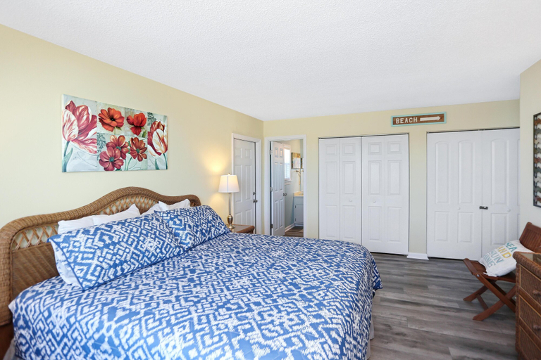 Bedroom 1, Coastal Sunshine, Gulf