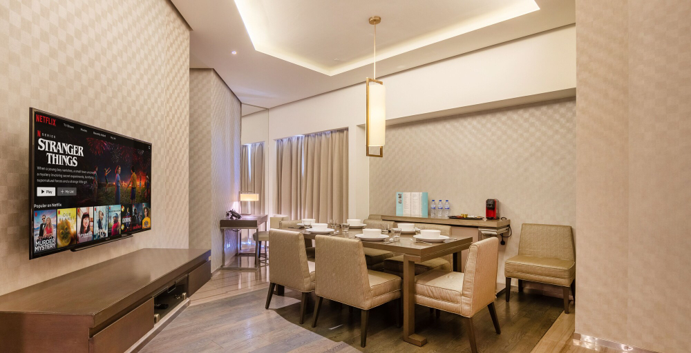 Food & Drinks 3, Manzil 3BR with pool near Dubai Frame, Dubai