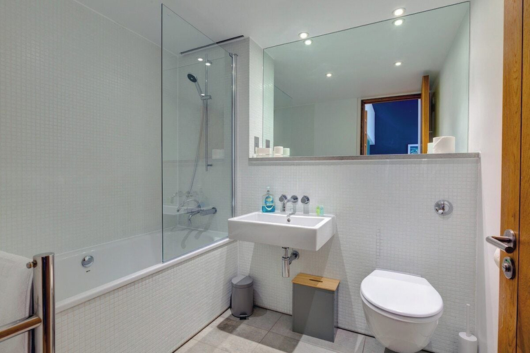 Bathroom, 5 Brewhouse by Pureserviced, Plymouth