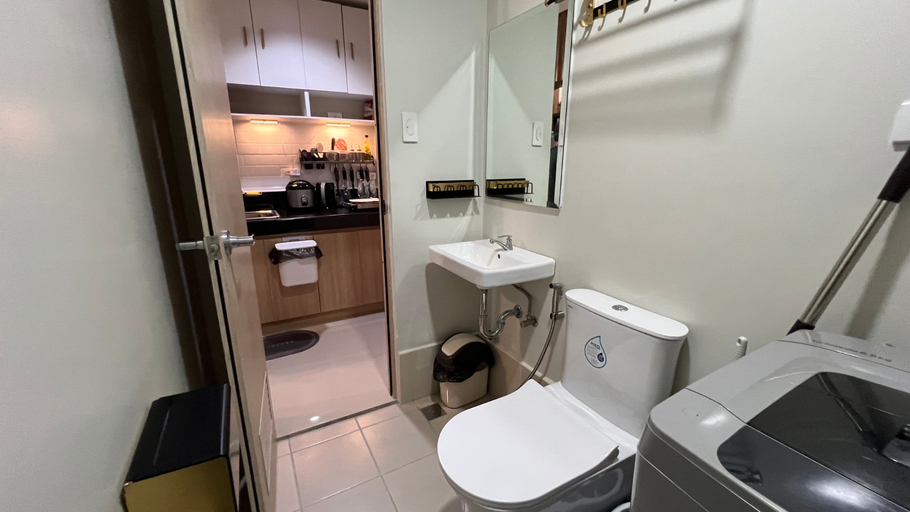 Bathroom 3, UrbanEaseLiving Near Sta Lucia Mall Robinsons Mall, Pasig City