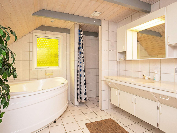 Bathroom 3, person holiday home in Spottrup-By Traum, Skive