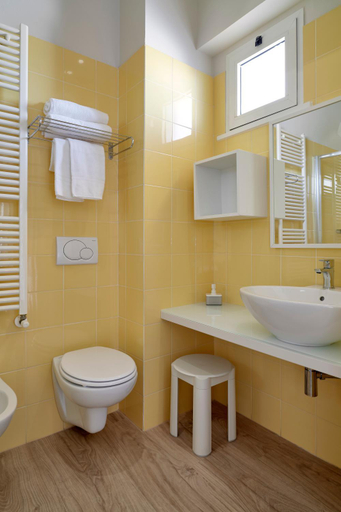 Others 2, Hotel La Fenice, Rimini
