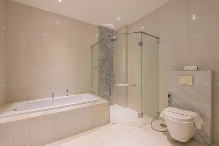 Bathroom 5, The View Phuket by RESAVA, Pulau Phuket