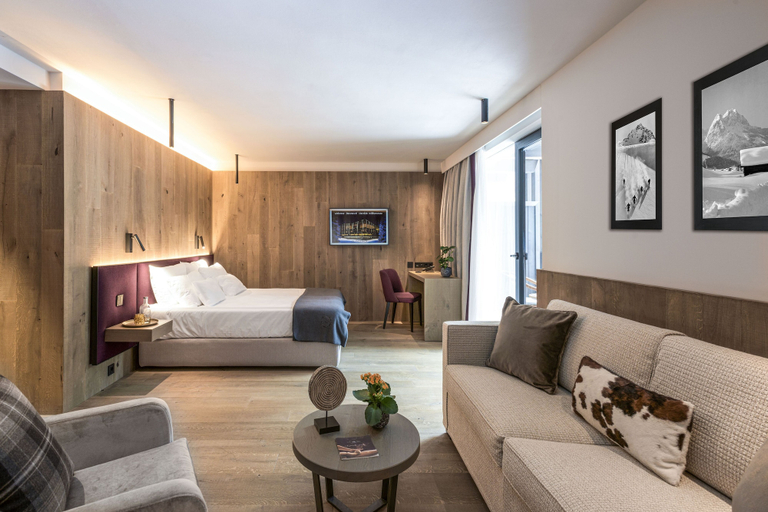 Bedroom 4, Hotel Olangerhof, Bolzano