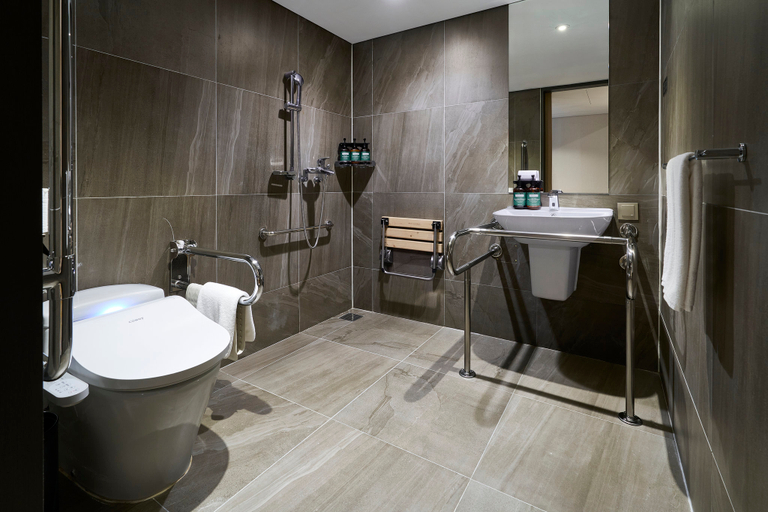 Bathroom 2